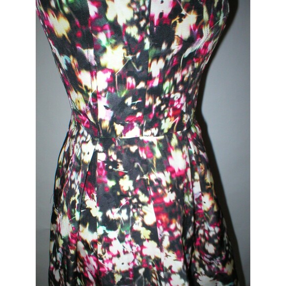 New Womens NWT $158 French Connection Fit Flare Dress Flowers Black Pink White 2 - Picture 8 of 10